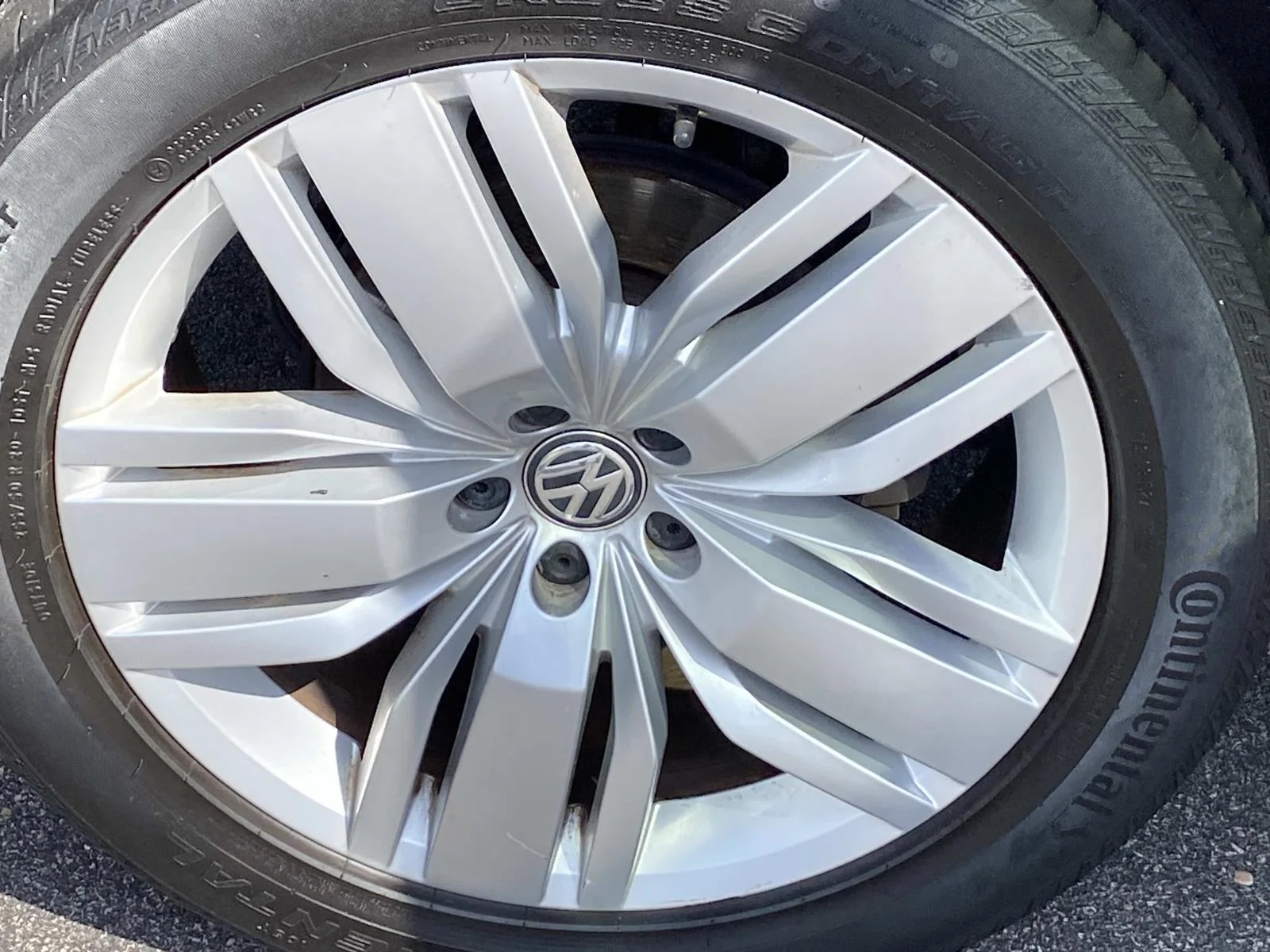 Used 2019 Platinum Gray Metallic Volkswagen 3.6L V6 SE w/Technology 4MOTION image 23