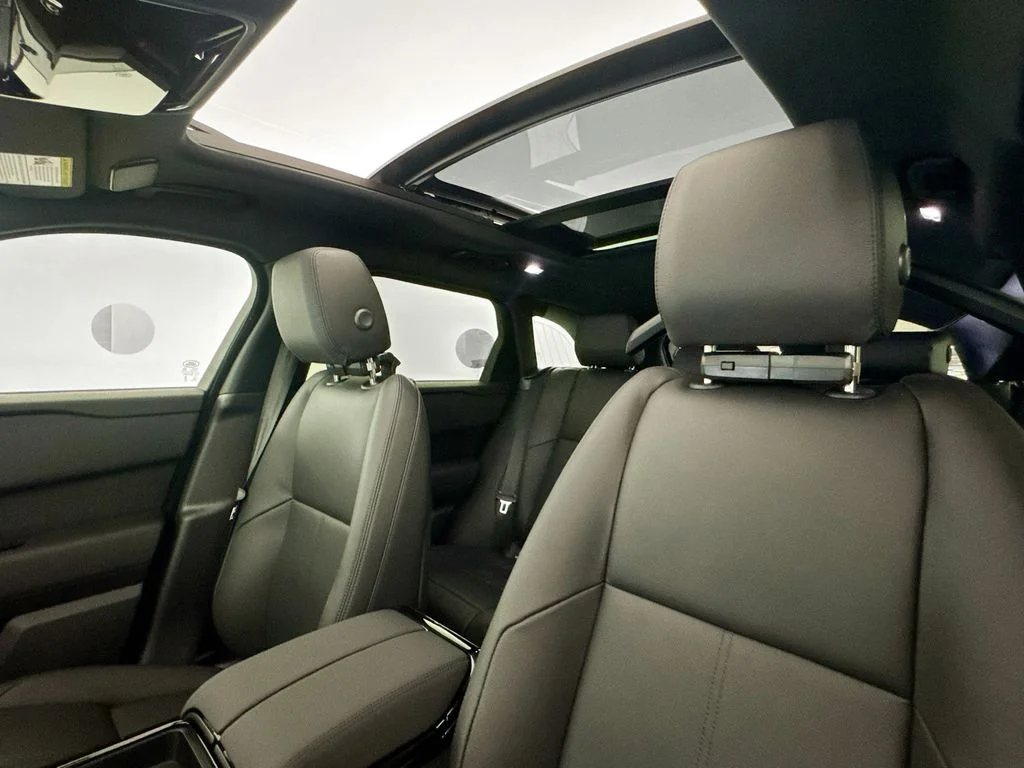 New 2026 Santorini Black Land Rover S image 22