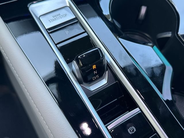 New 2026 White Volkswagen SEL Premium R-Line image 31