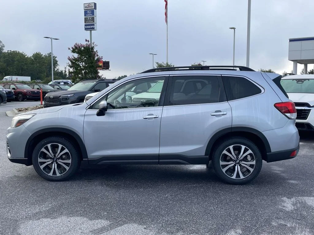 Used 2020 Ice Silver Metallic Subaru Limited image 27