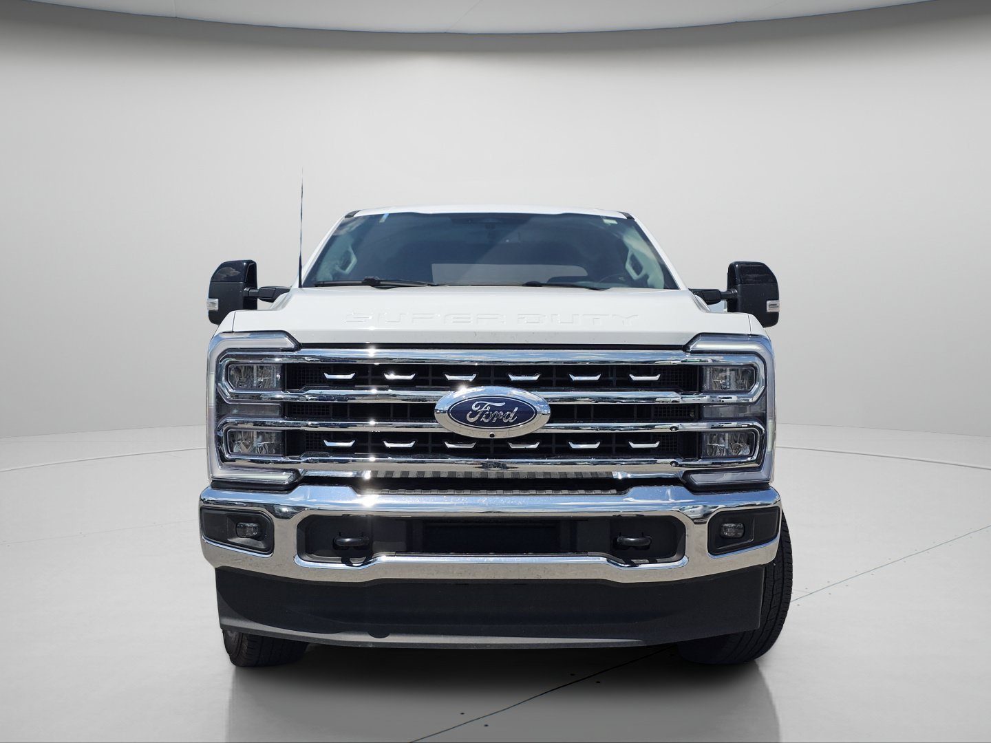 Used 2026 Oxford White Ford Lariat image 3