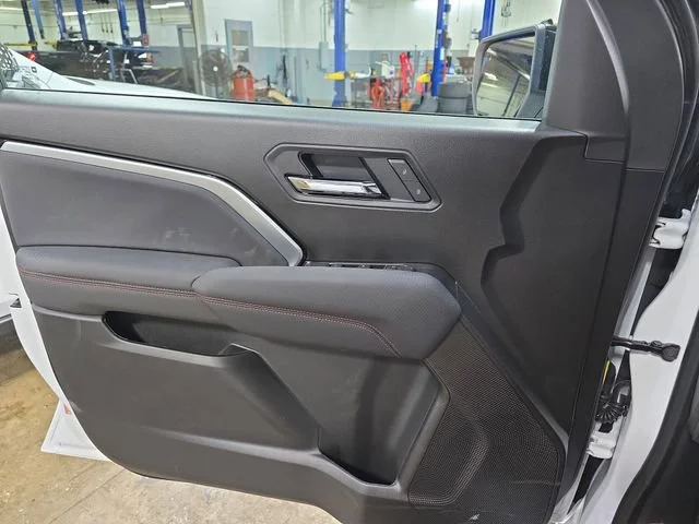 New 2026 Summit White Chevrolet Z71 image 25