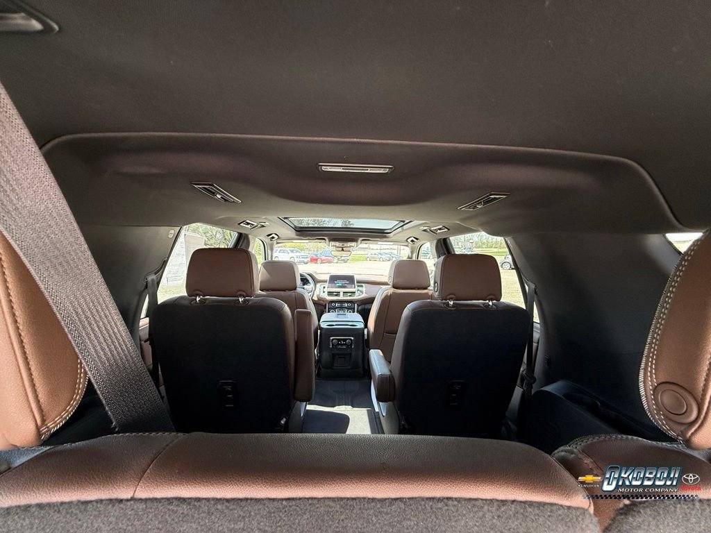 Used 2023 White Chevrolet High Country image 21