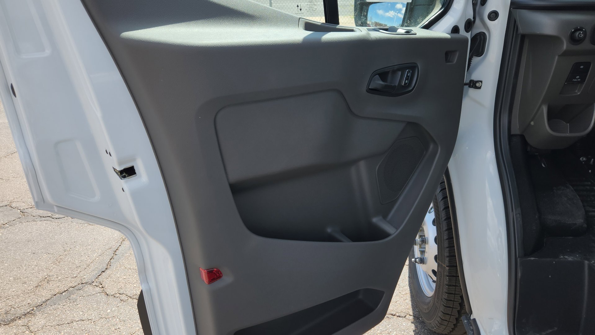 New 2026 Oxford White Ford Base image 23
