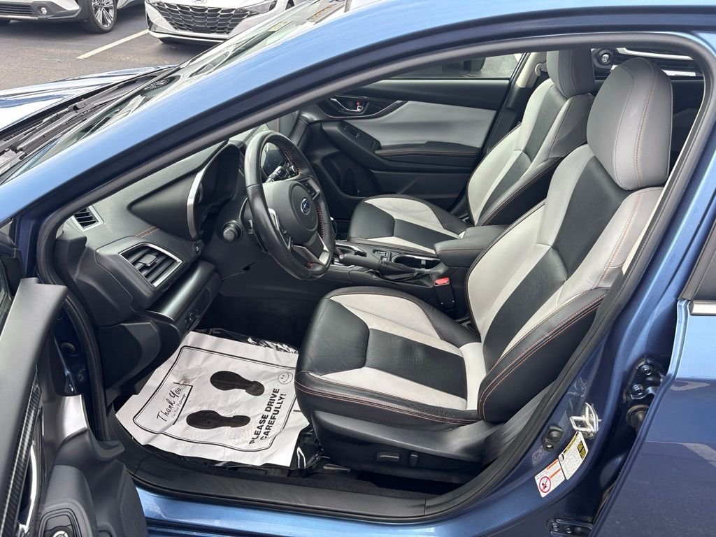 Used 2018 Blue Subaru 2.0i Limited image 9