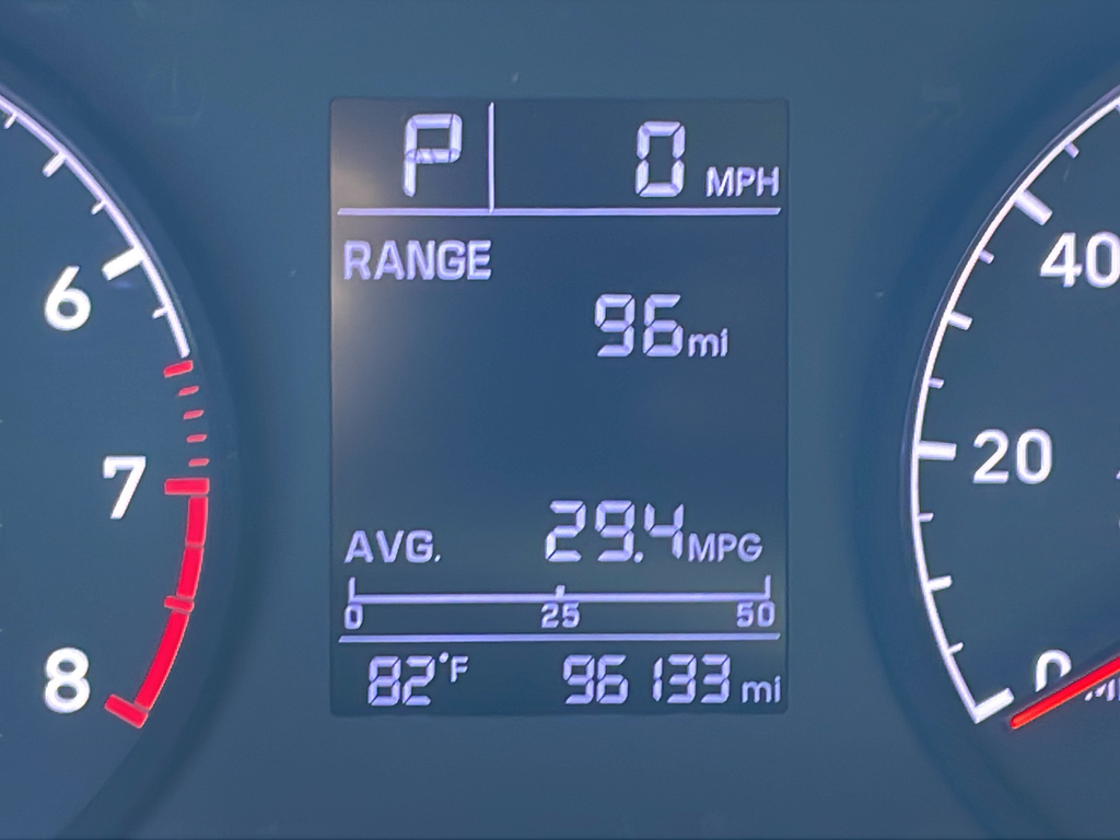 Used 2022 White Hyundai SEL image 12