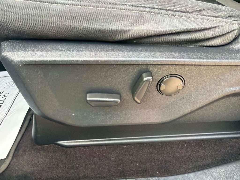 Used 2022 Gray Ford XLT image 20