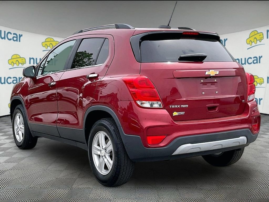 Used 2018 Red Chevrolet LT image 4