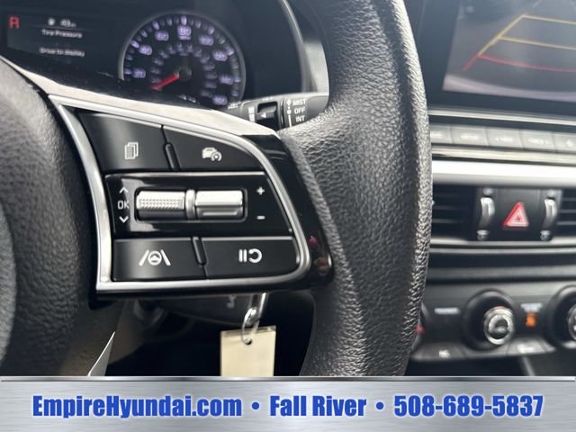 Used 2024 Snow White Pearl Kia LXS image 27