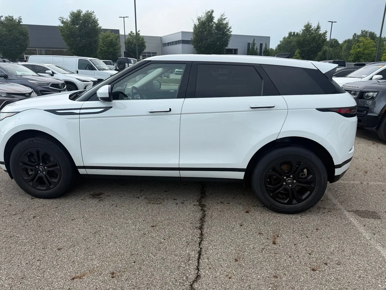 Used 2020 White Land Rover  image 8