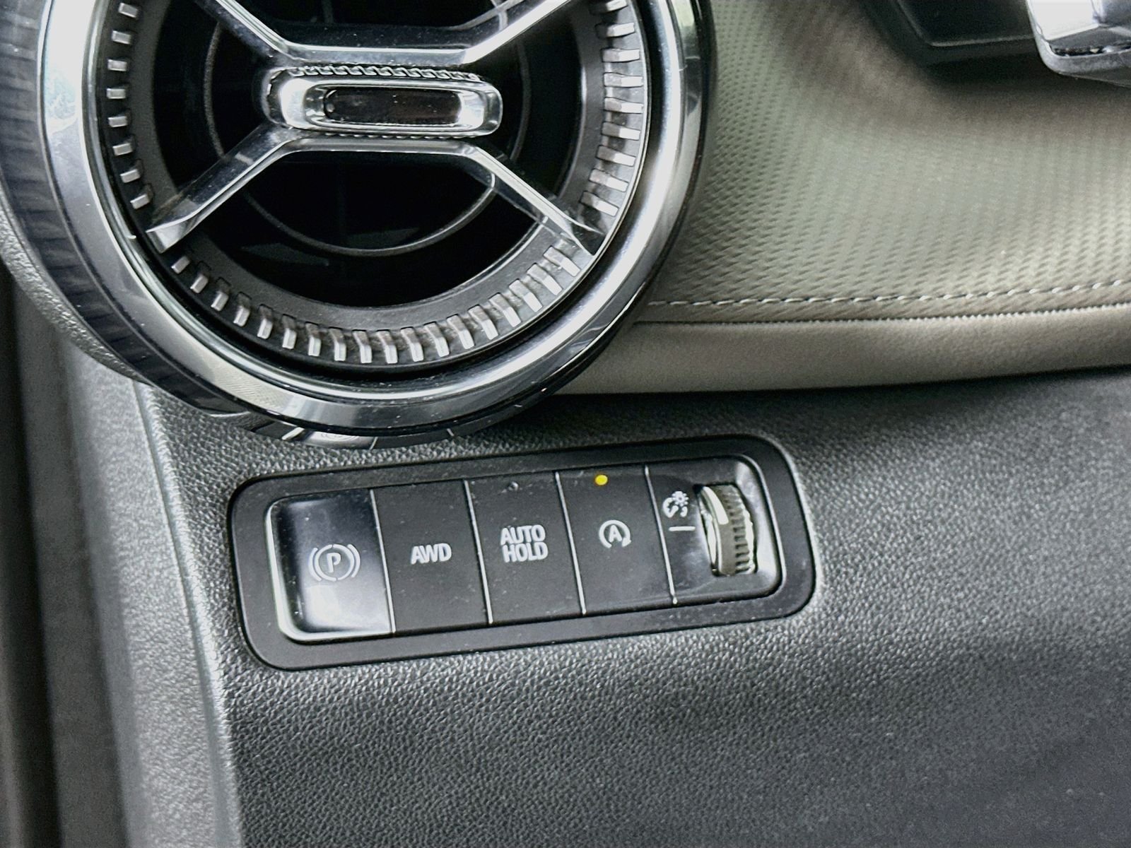 Used 2025 Sterling Gray Metallic Chevrolet LT image 11