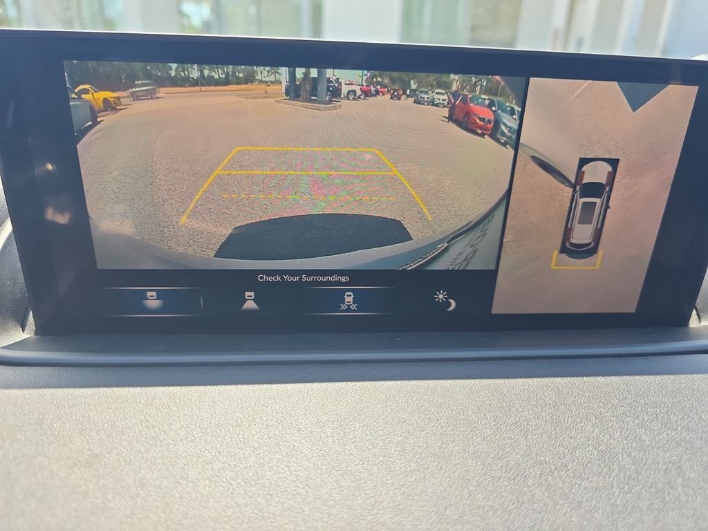 Used 2023  Acura Advance image 25