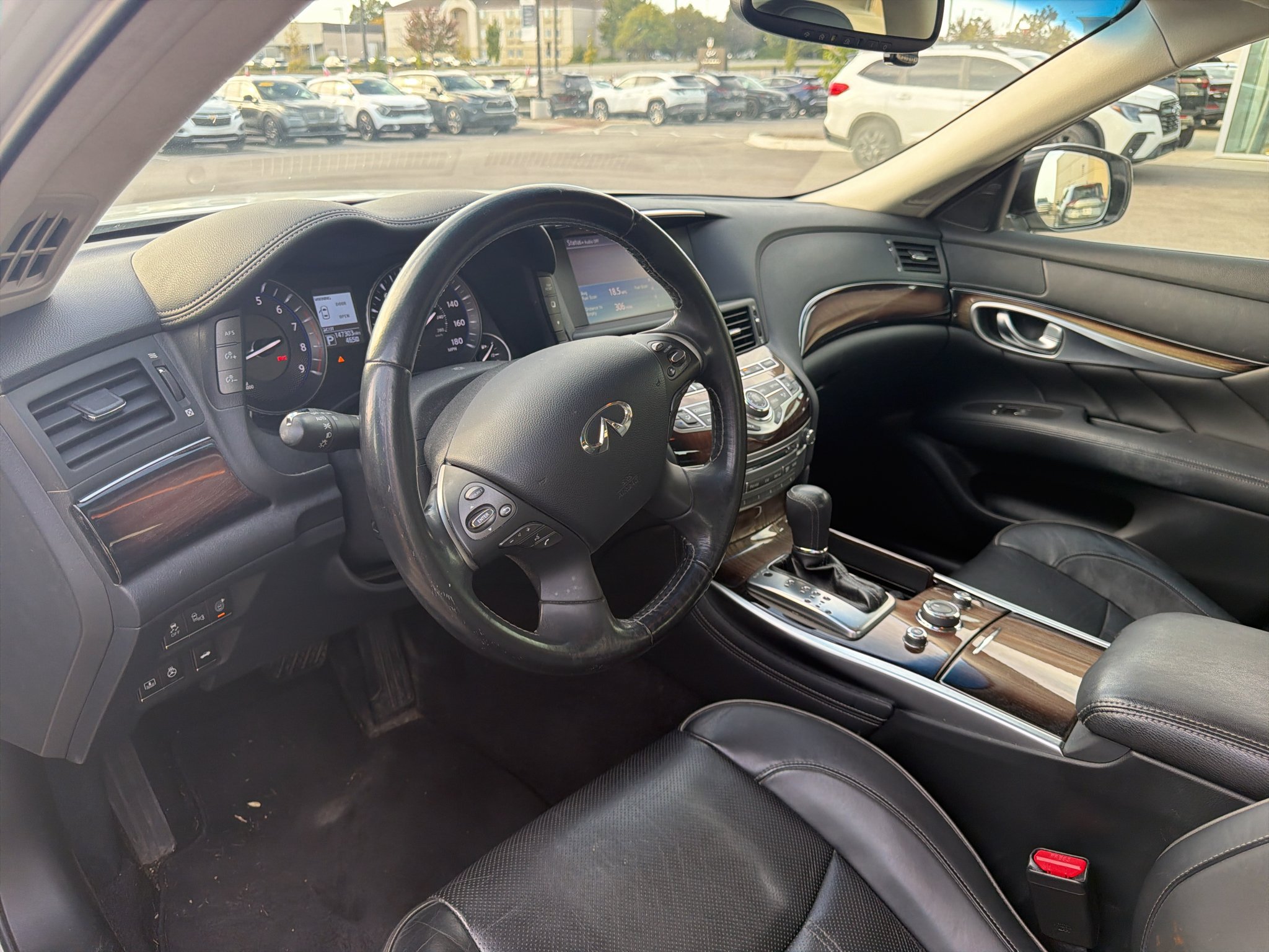 Used 2016 Majestic White INFINITI 5.6 image 5