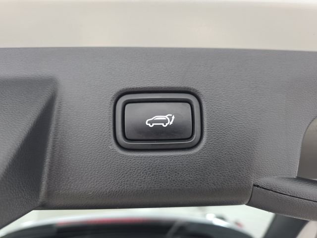 Used 2023 Silver Hyundai SEL image 35