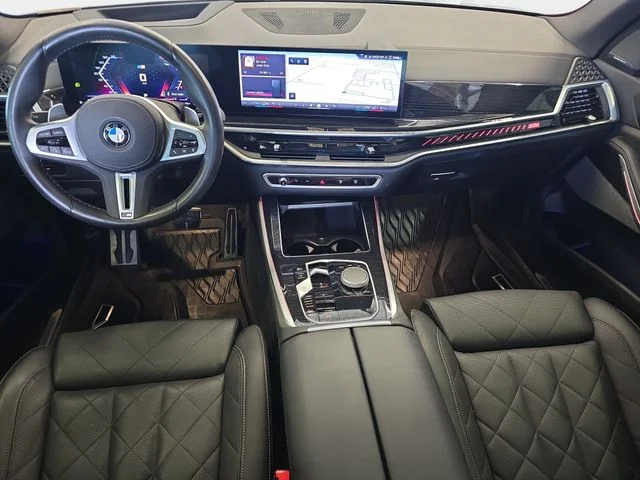 Used 2024 Gray BMW M60i image 10