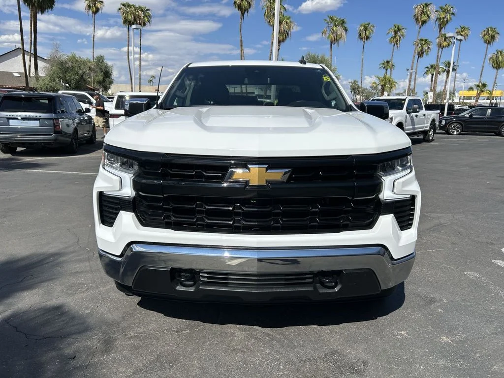 Used 2024 White Chevrolet LT image 2