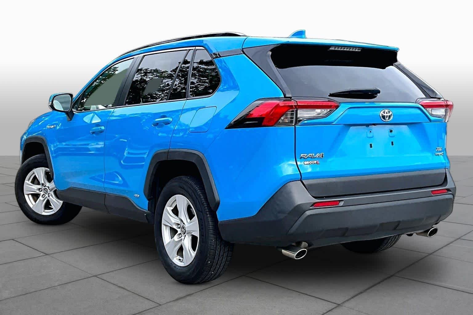 Used 2019 Blue Flame Toyota Hybrid XLE image 11