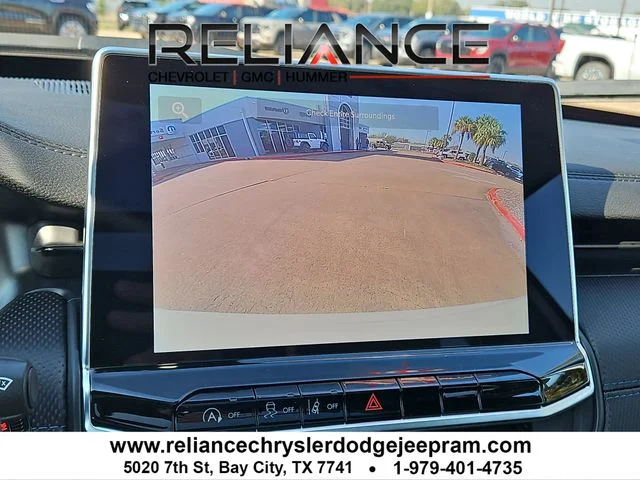New 2026 Bright White Clearcoat Jeep Latitude image 28
