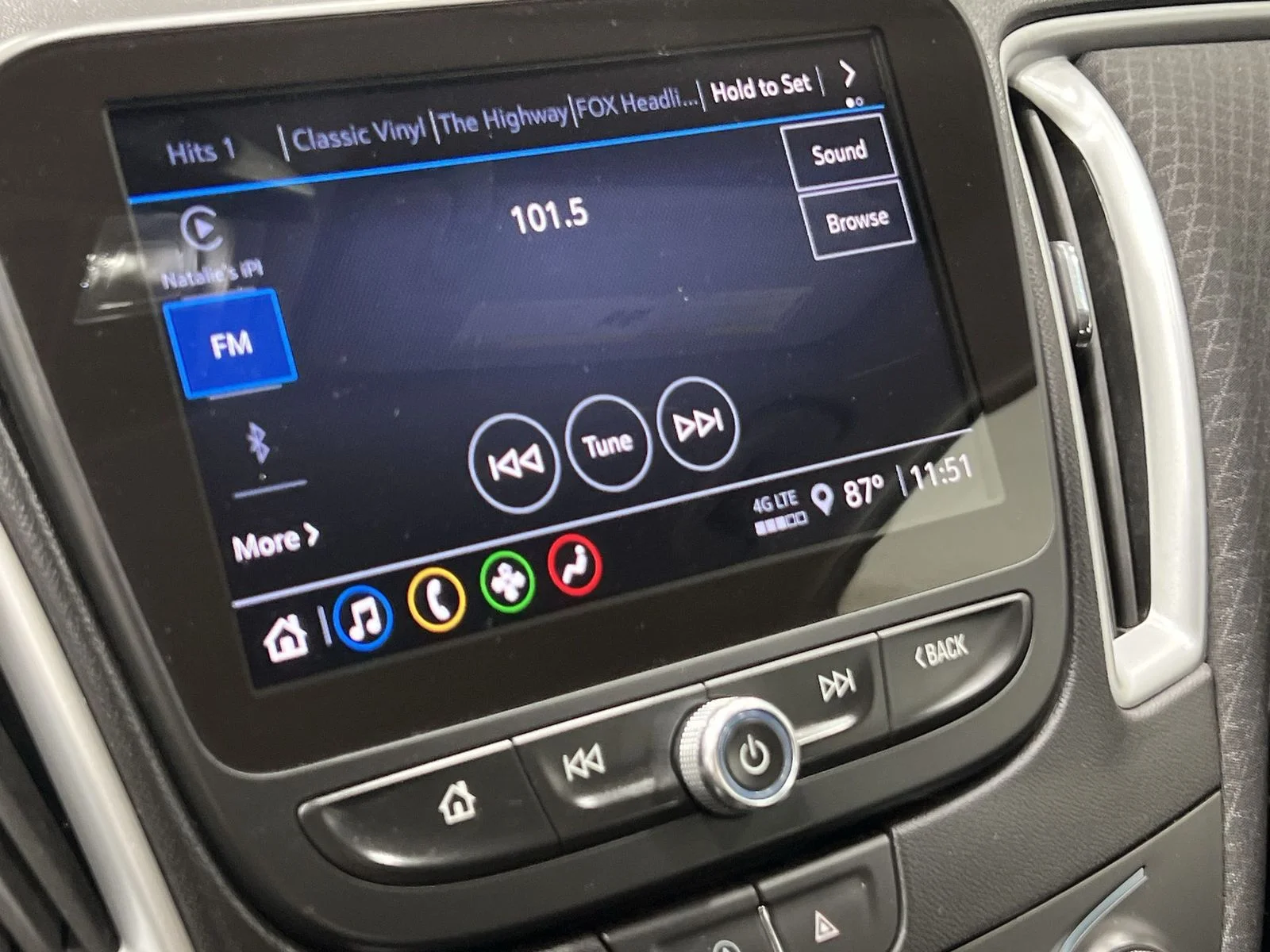 2024 Chevrolet Malibu 1LT - Photo 16