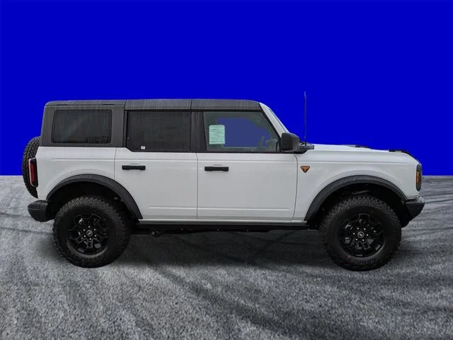 New 2026 Oxford White Ford Badlands® image 3