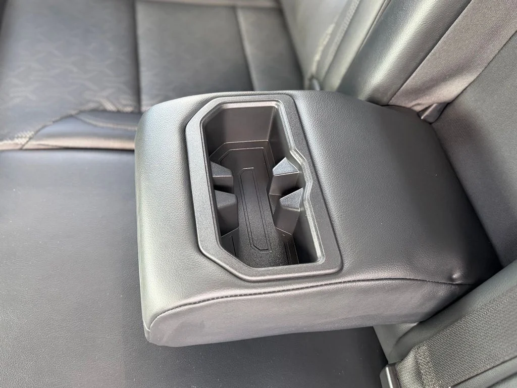 Used 2023  Toyota Limited image 4