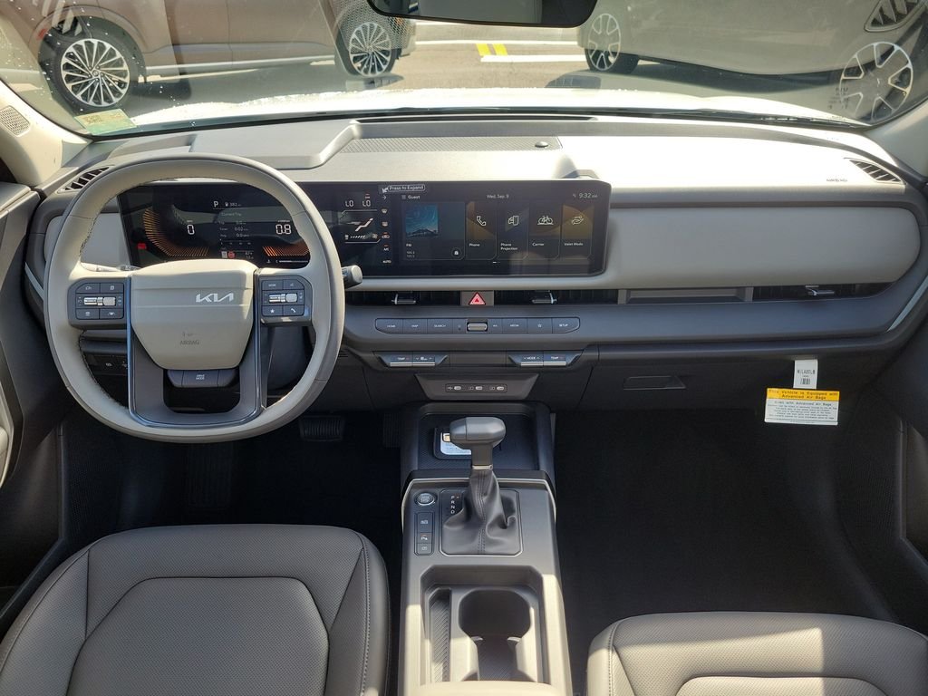 New 2027 Snow White Pearl Kia EX image 18