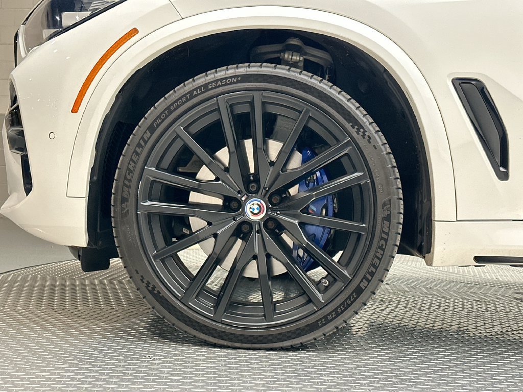 Used 2021 White Metallic BMW xDrive40i image 5