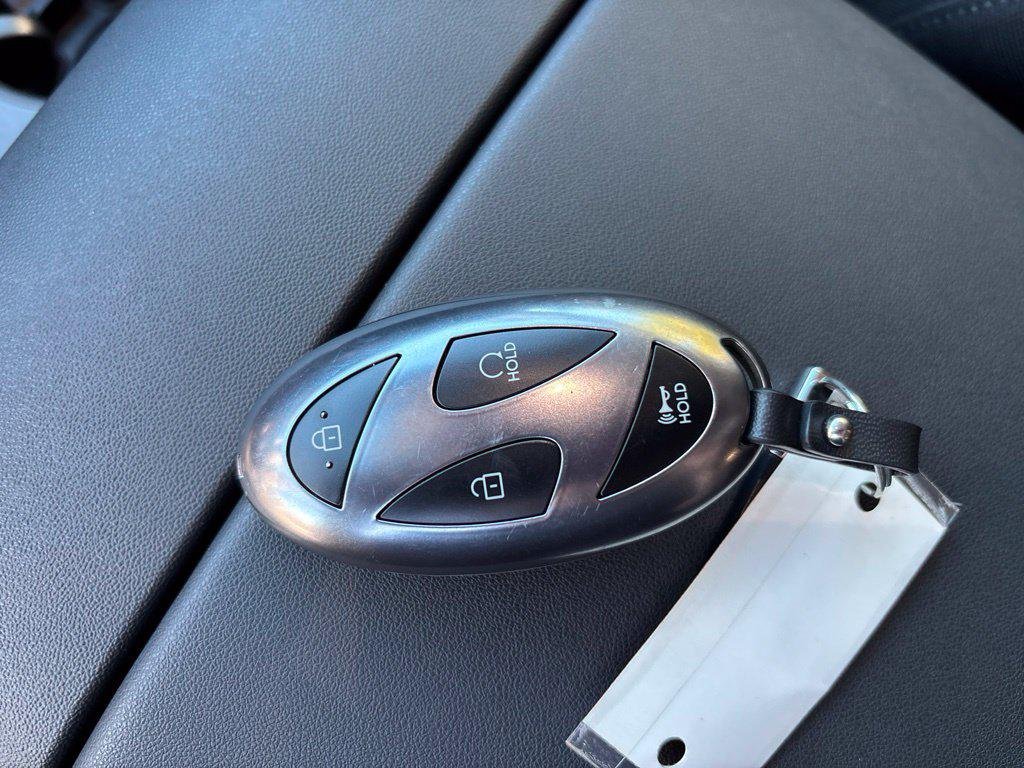 New 2026 Black Hyundai SE AWD image 30