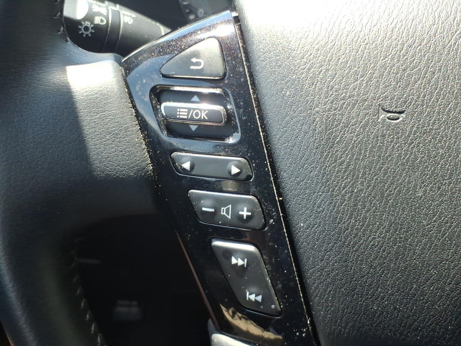 Used 2021 Super Black Nissan SV image 13