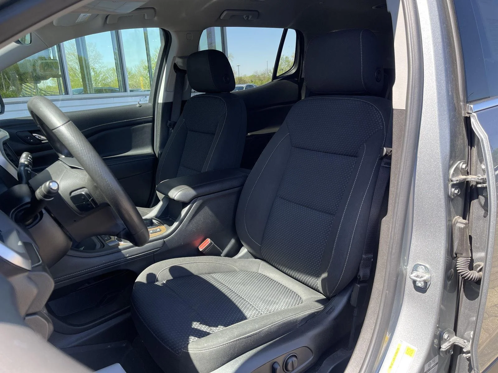 Used 2023 Sterling Metallic GMC SLE image 15