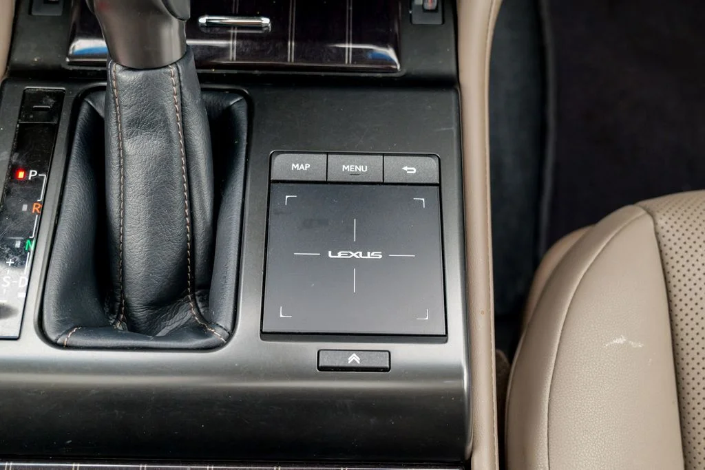 Used 2023 White Pearl Lexus 460 image 52