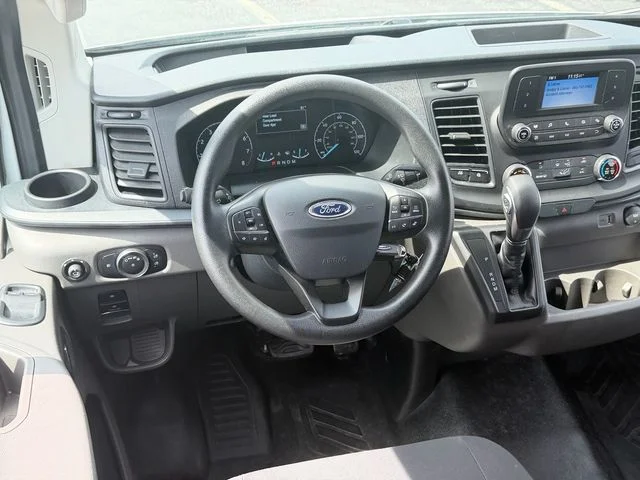Used 2025 Oxford White Ford Base image 47