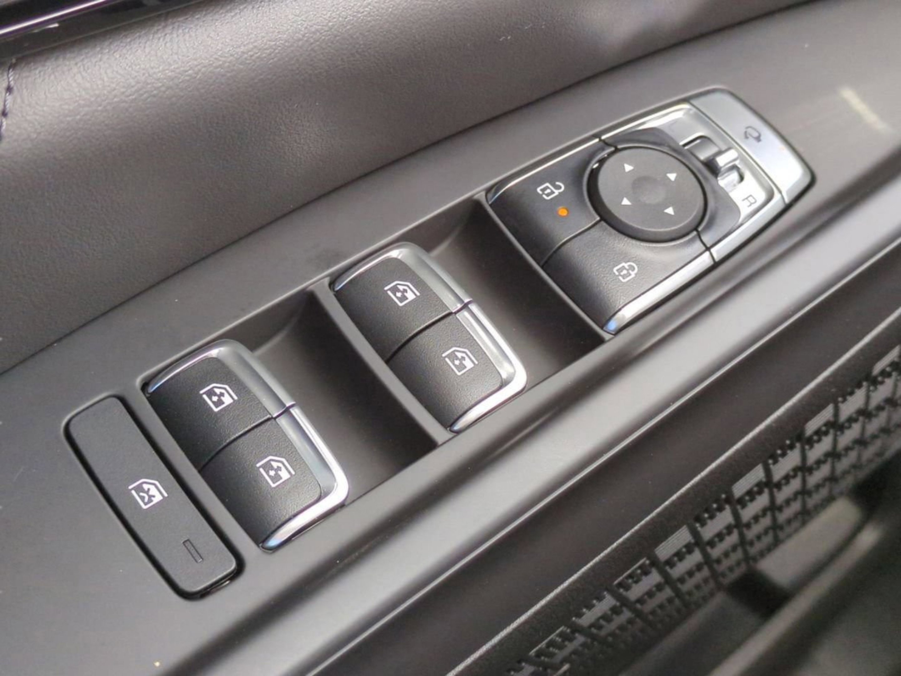 New 2026 Aurora Black Pearl Kia SX Prestige image 26