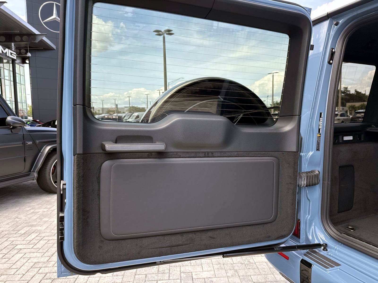 Certified Used 2026 MANUFAKTUR Signature China Blue Mercedes-Benz G 550 image 10