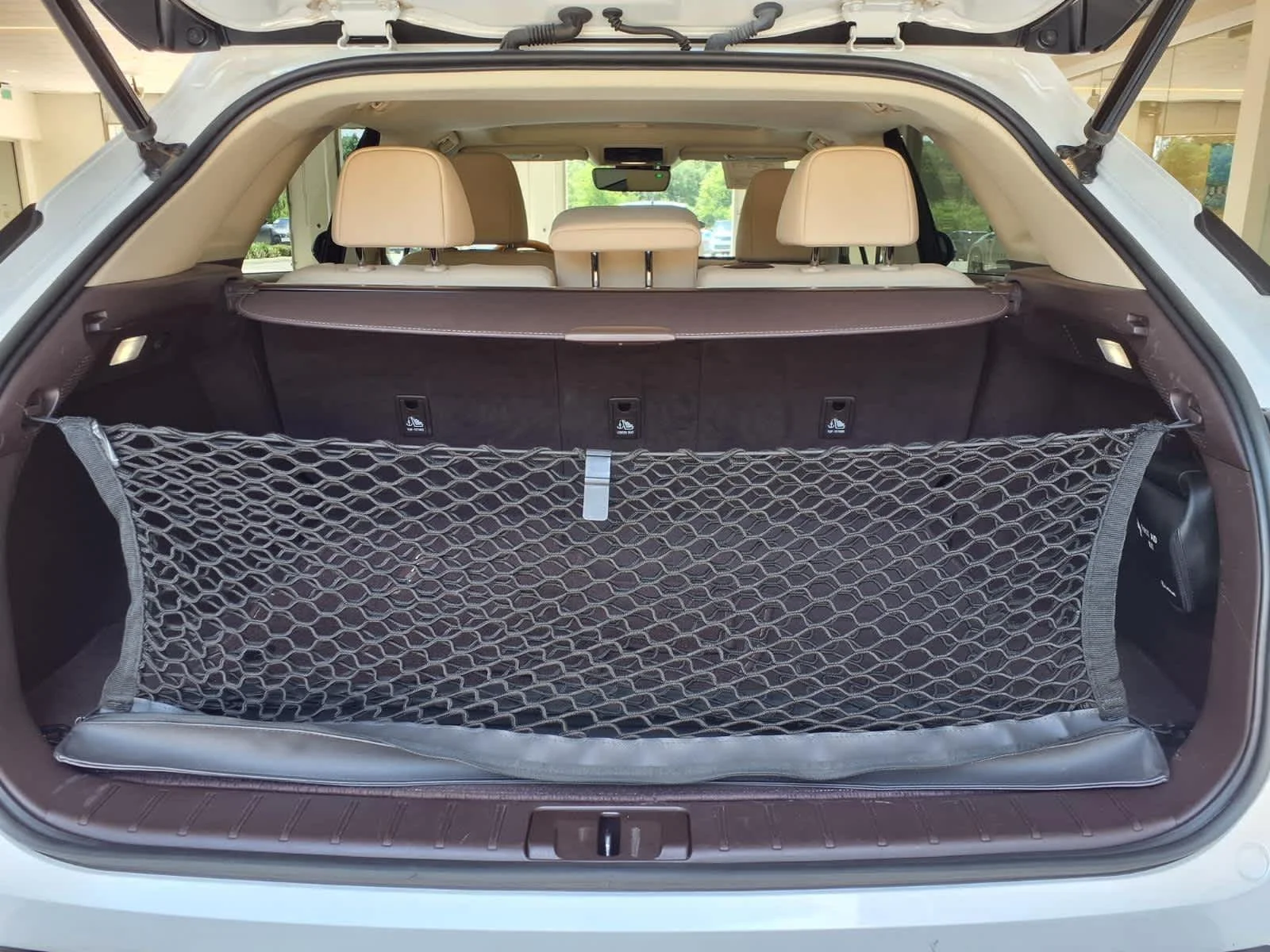 Used 2020 Eminent White Pearl Lexus  image 28