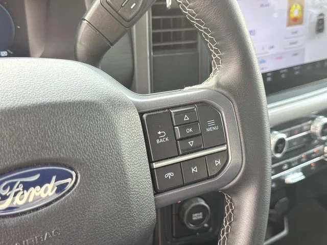 Used 2025 Blue Ford XLT image 30