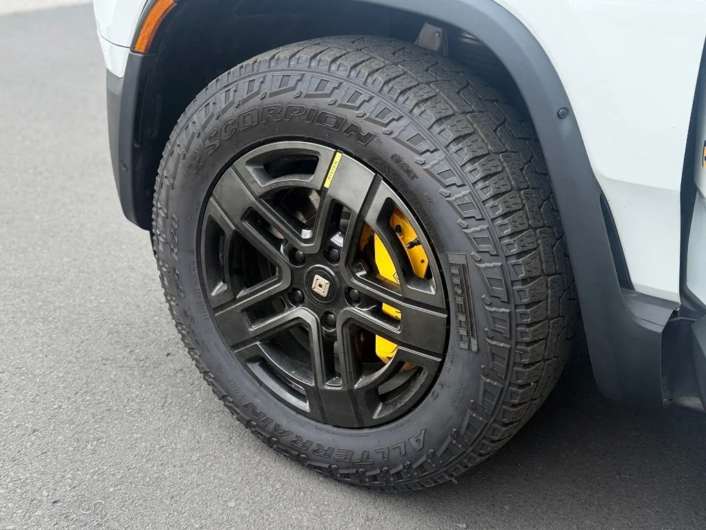 Used 2024 White Rivian Adventure image 9