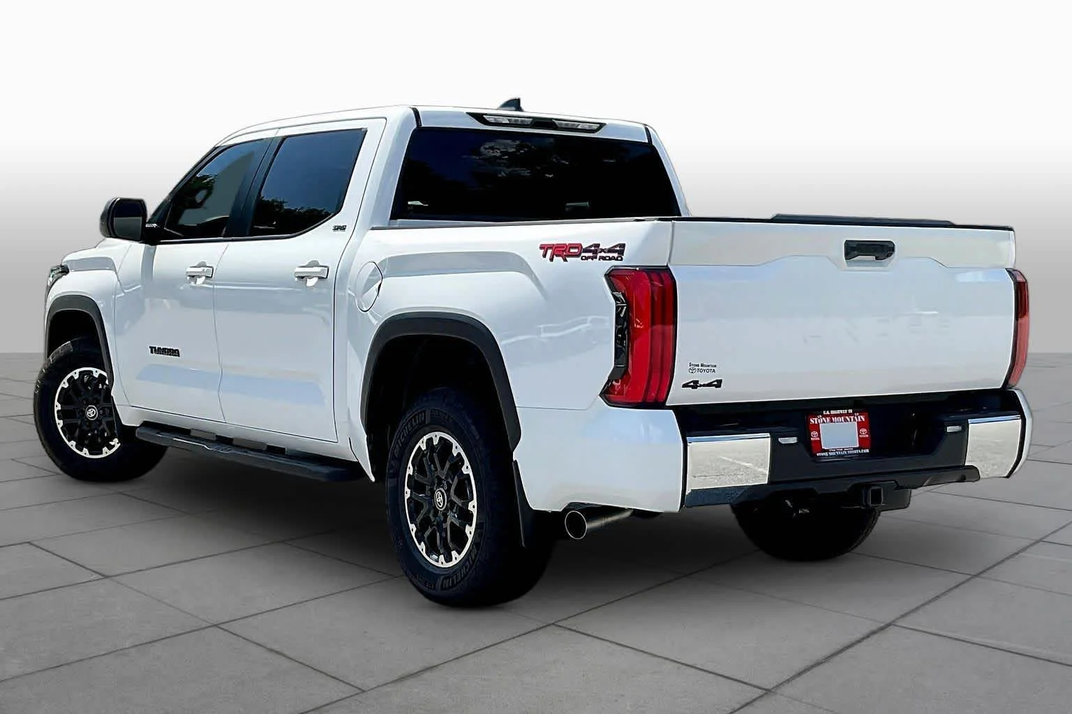 New 2026 Ice Cap Toyota SR5 image 12