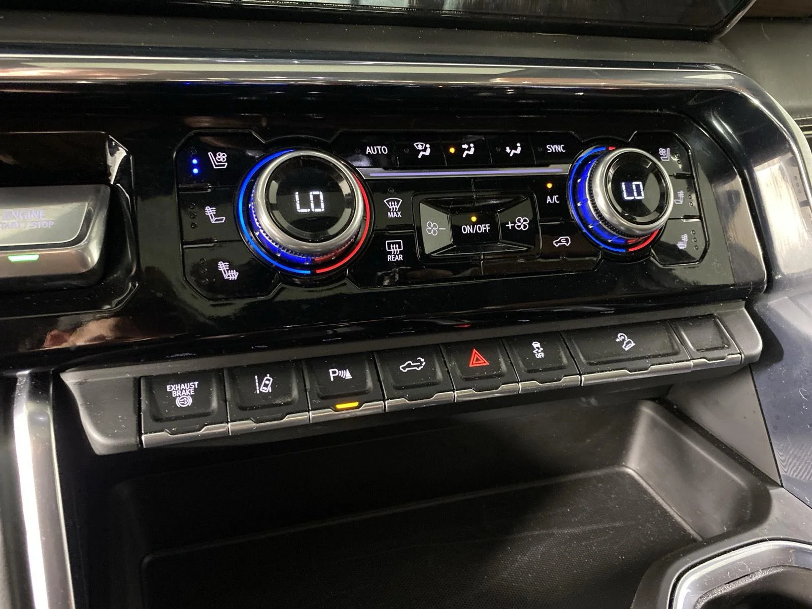 Used 2024 Onyx Black GMC Denali Ultimate image 21