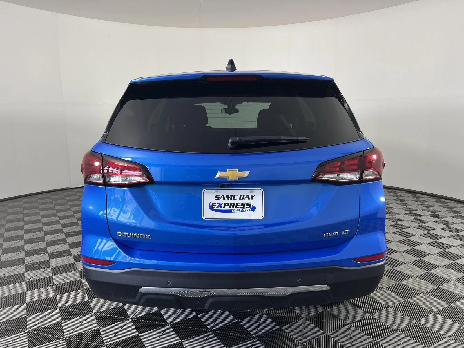 Used 2024 Riptide Blue Metallic Chevrolet LT image 27