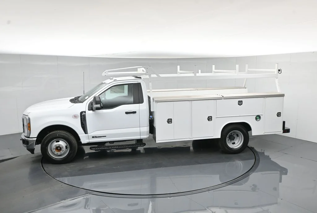 New 2025 White Ford XL image 48