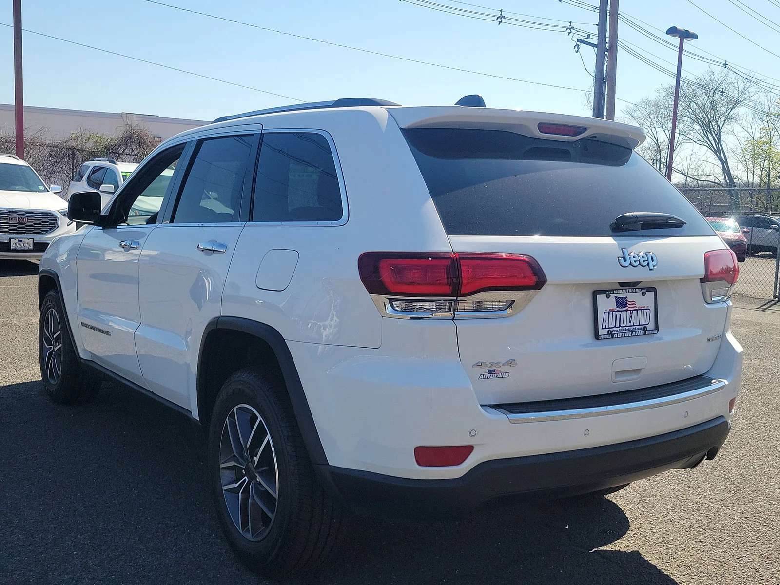 Used 2020 Bright White Clearcoat Jeep Limited image 4