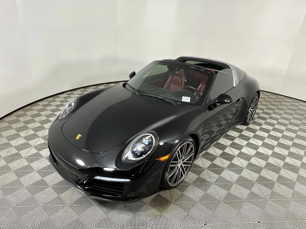 Used 2019 Black Porsche Targa 4 image 10