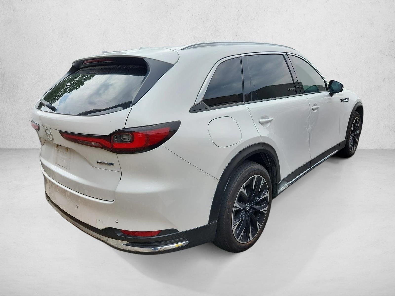 Used 2024 Rhodium White Premium Mazda Premium image 8