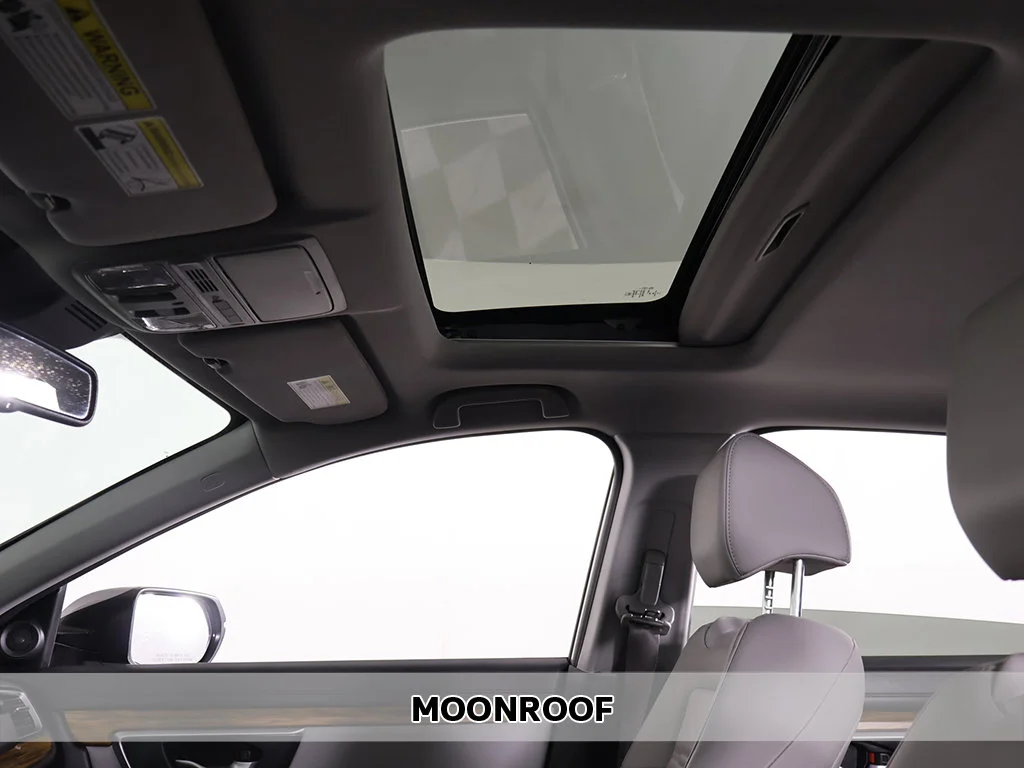 Used 2022 Lunar Silver Metallic Honda EX-L image 3