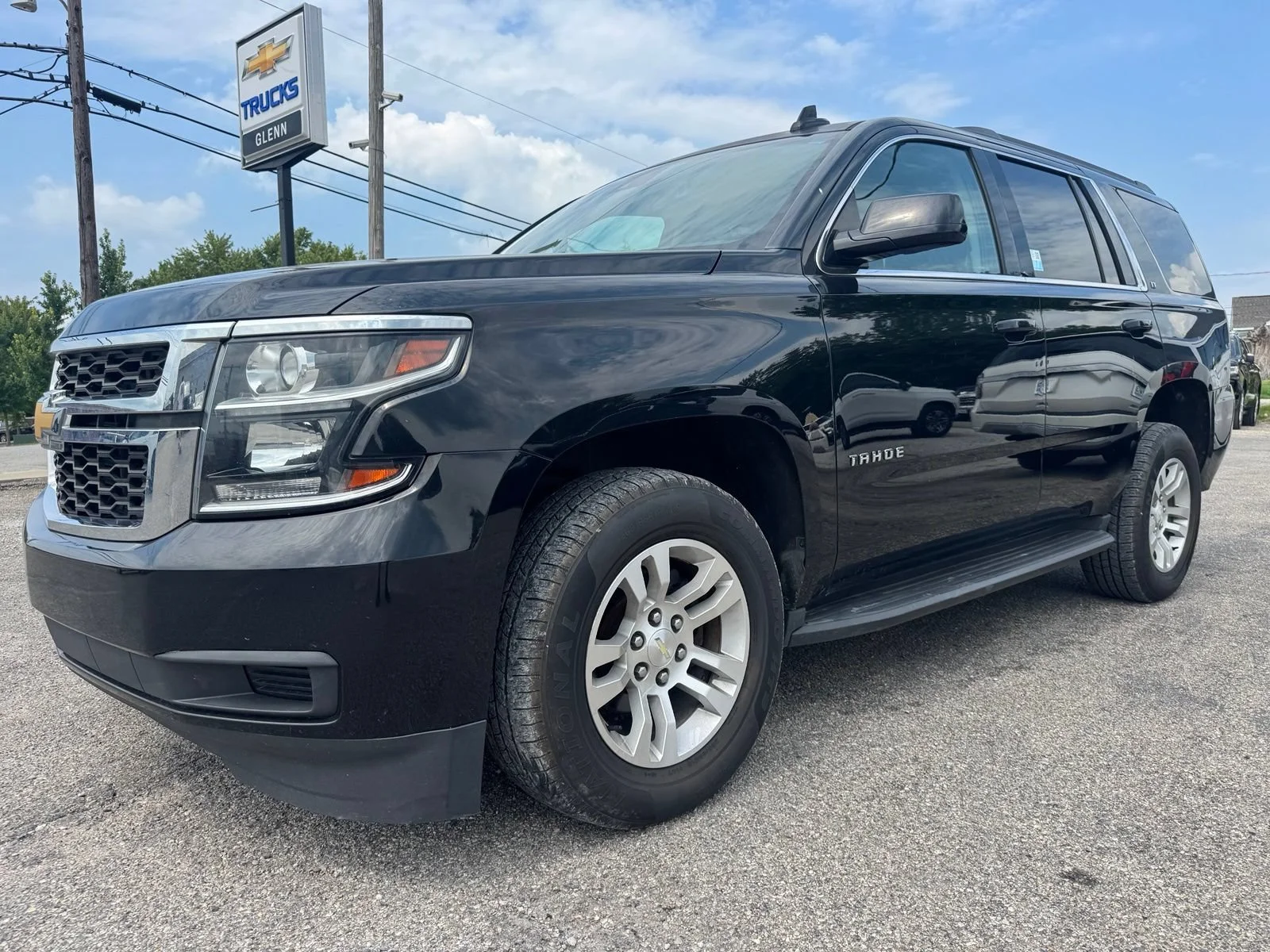 Used 2017 Chevrolet Tahoe LT with VIN 1GNSKBKC1HR257978 for sale in Eminence, KY