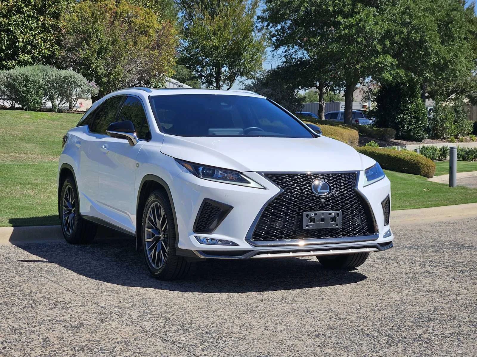 Certified Used 2022 ULTRA WHITE Lexus F SPORT Handling image 2