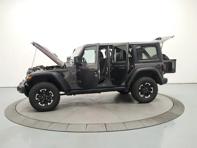 Used 2025 Gray Jeep Rubicon image 13
