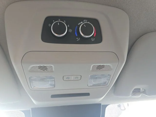 Used 2024 Oxford White Ford XLT image 17