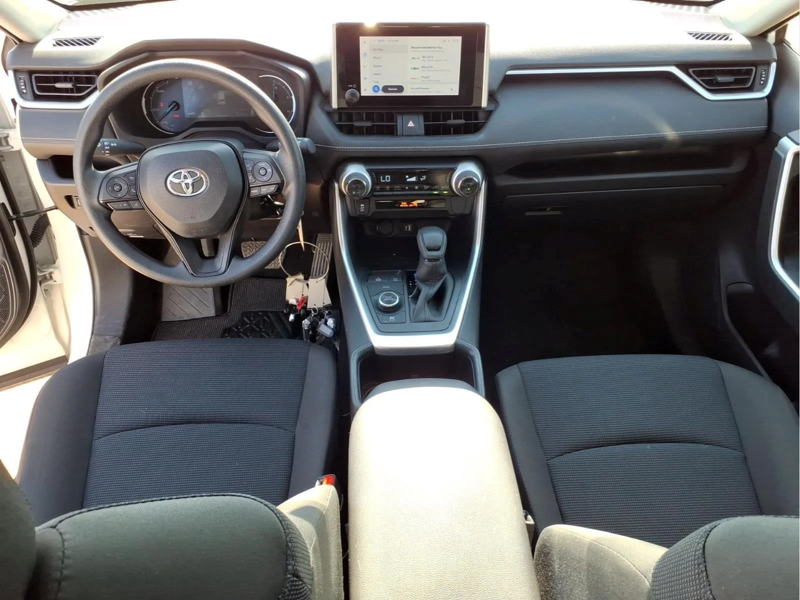 Used 2025 Ice Cap Toyota Hybrid LE image 13